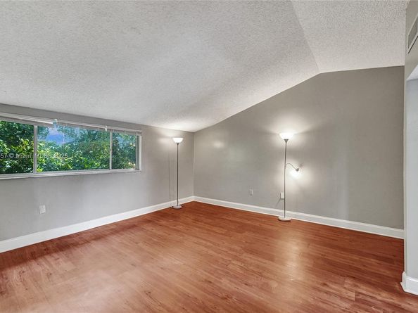 8401 W Sample Rd 20, Coral Springs FL 33065