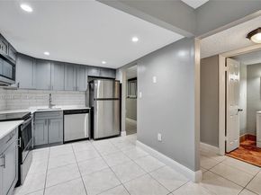 8401 W Sample Rd 20, Coral Springs FL 33065