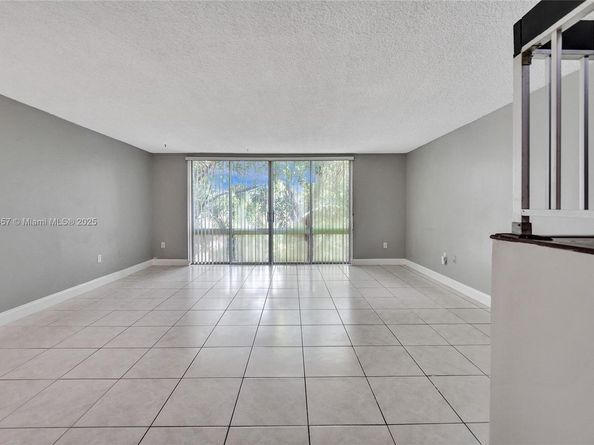 8401 W Sample Rd 20, Coral Springs FL 33065