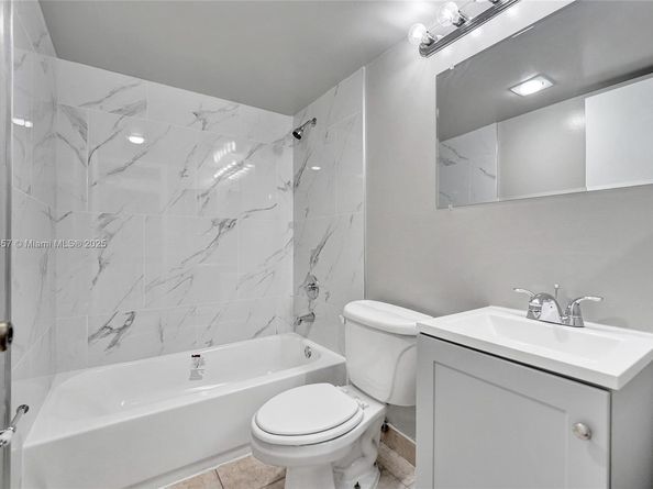 8401 W Sample Rd 20, Coral Springs FL 33065