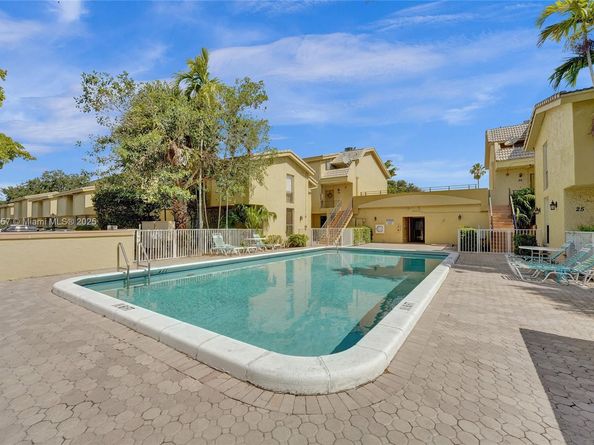 8401 W Sample Rd 20, Coral Springs FL 33065