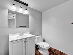 8401 W Sample Rd 20, Coral Springs FL 33065