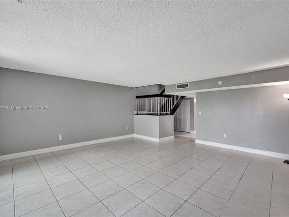 8401 W Sample Rd 20, Coral Springs FL 33065