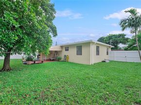 621 SW 5th Ct, Hallandale Beach FL 33009