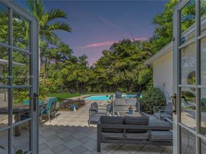 1875 Alamanda Dr, North Miami FL 33181