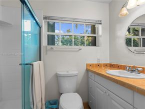 1875 Alamanda Dr, North Miami FL 33181