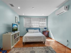 1875 Alamanda Dr, North Miami FL 33181