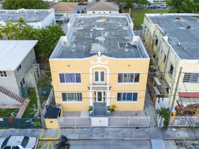 527 SW 7th Ct, Miami FL 33130