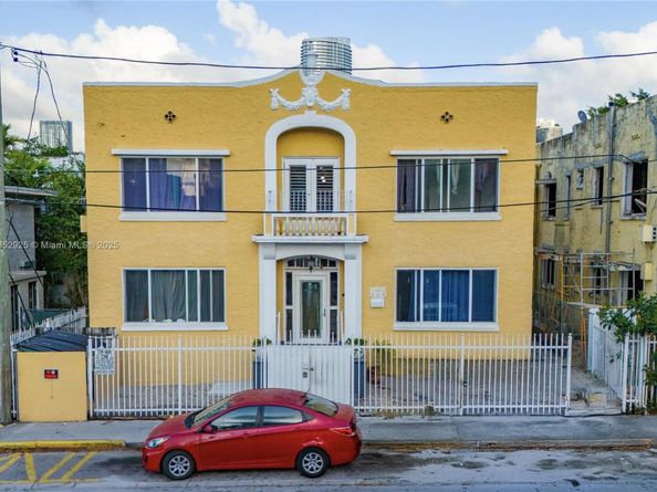 527 SW 7th Ct, Miami FL 33130