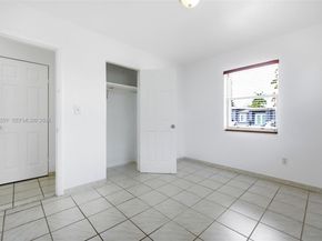 10720 SW 55th Ter, Miami FL 33165