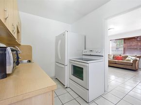 10720 SW 55th Ter, Miami FL 33165