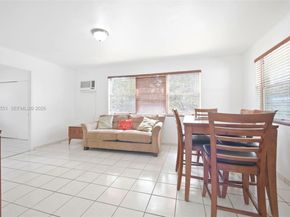 10720 SW 55th Ter, Miami FL 33165