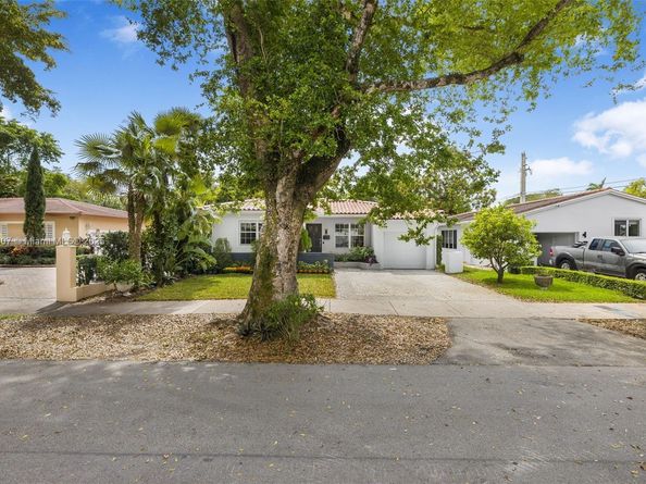 1556 Palermo Ave, Coral Gables FL 33134