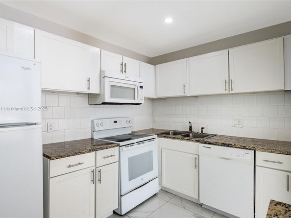 4106 NW 88th Ave 3, Coral Springs FL 33065