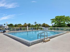 3000 Holiday Dr 306, Fort Lauderdale FL 33316