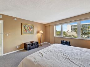 3000 Holiday Dr 306, Fort Lauderdale FL 33316