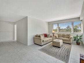 3000 Holiday Dr 306, Fort Lauderdale FL 33316