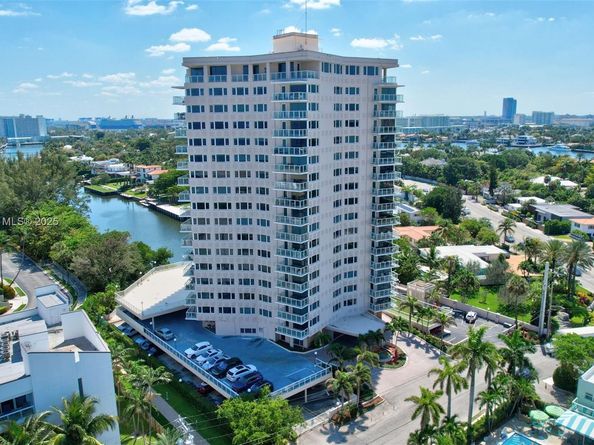 3000 Holiday Dr 306, Fort Lauderdale FL 33316