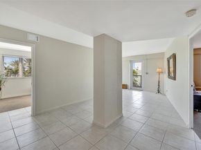 3000 Holiday Dr 306, Fort Lauderdale FL 33316