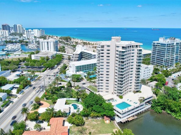 3000 Holiday Dr 306, Fort Lauderdale FL 33316