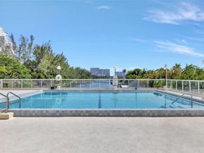 3000 Holiday Dr 306, Fort Lauderdale FL 33316