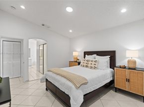 3439 SW 51st St, Hollywood FL 33312