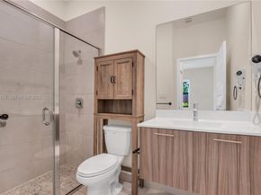 8151 NW 104th Ave 7, Doral FL 33178