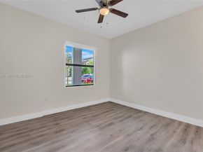 8151 NW 104th Ave 7, Doral FL 33178