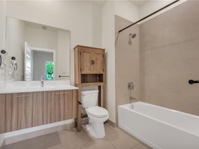 8151 NW 104th Ave 7, Doral FL 33178