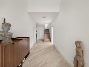 2931 SW 27th Ter 2931, Miami FL 33133