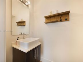 2931 SW 27th Ter 2931, Miami FL 33133