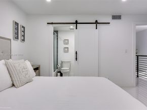 16479 NE 27th Pl 16, North Miami Beach FL 33160