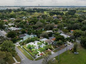 380 Morningside Dr, Miami Springs FL 33166