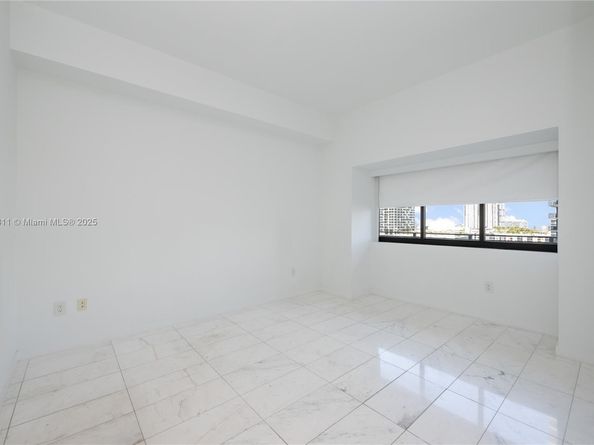 480 NE 31st St 1504, Miami FL 33137