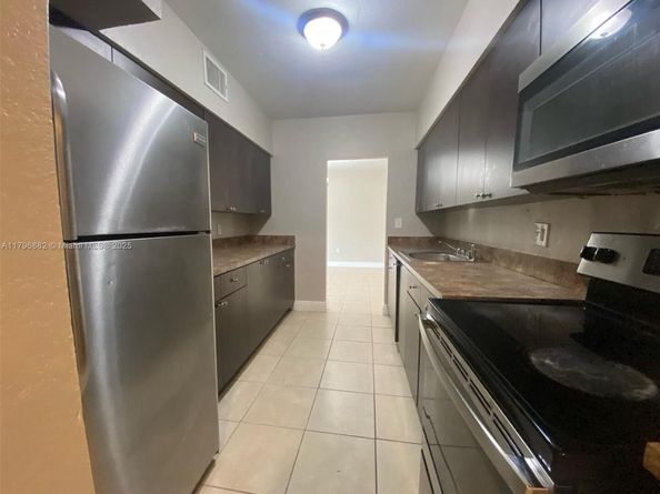 710 NW 187th Dr, Miami Gardens FL 33169