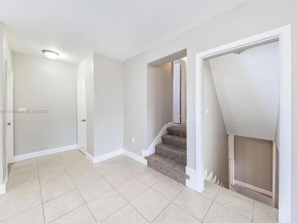 710 NW 187th Dr, Miami Gardens FL 33169