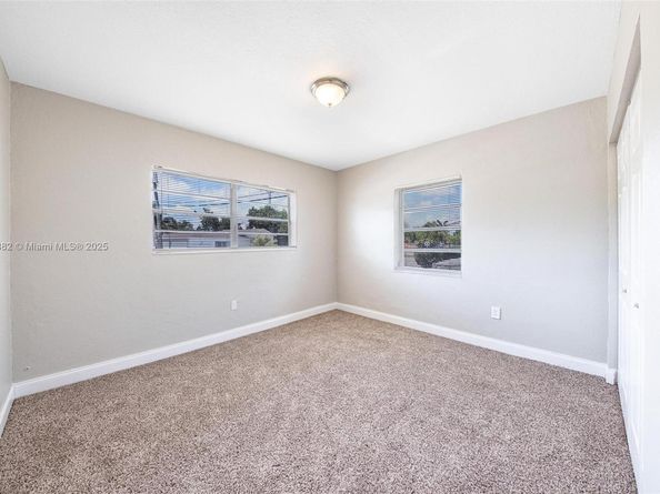 710 NW 187th Dr, Miami Gardens FL 33169