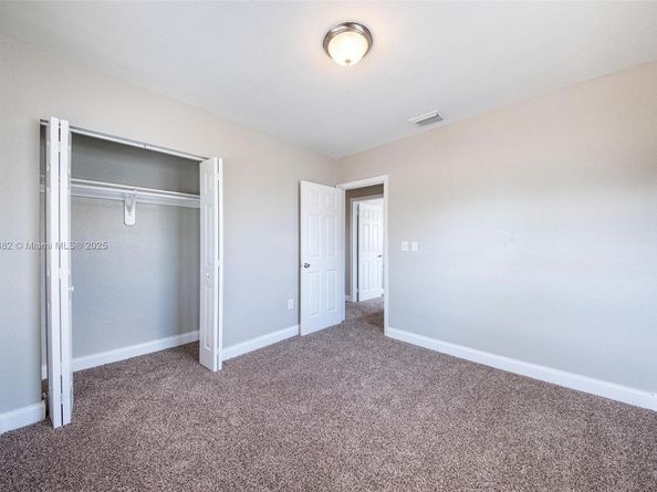 710 NW 187th Dr, Miami Gardens FL 33169