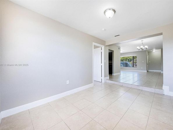 710 NW 187th Dr, Miami Gardens FL 33169