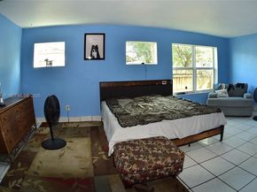 2812 Wiley St, Hollywood FL 33020