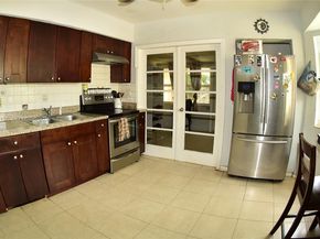 2812 Wiley St, Hollywood FL 33020