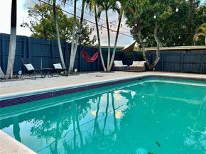 13560 NW 2nd Ave, North Miami FL 33168