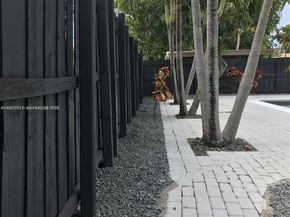 13560 NW 2nd Ave, North Miami FL 33168