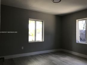 13560 NW 2nd Ave, North Miami FL 33168