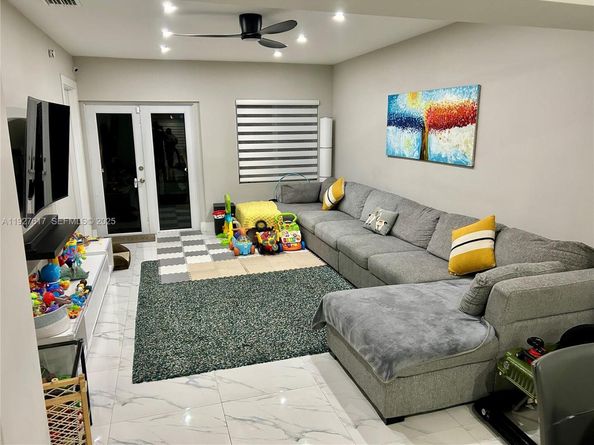 13560 NW 2nd Ave, North Miami FL 33168