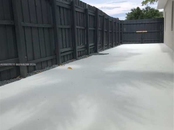 13560 NW 2nd Ave, North Miami FL 33168