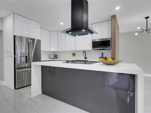 1997 SW 28th Ave, Fort Lauderdale FL 33312