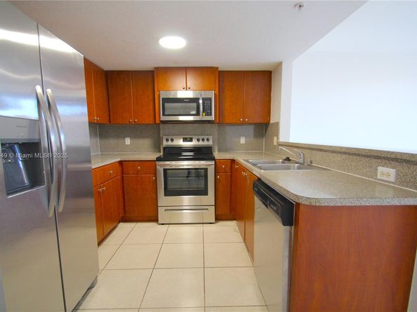 218 NW 12th Avenue 502, Miami FL 33128
