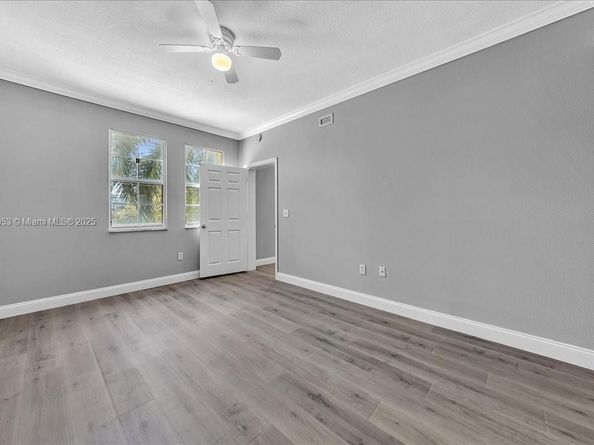 533 NE 3rd Ave 304, Fort Lauderdale FL 33301