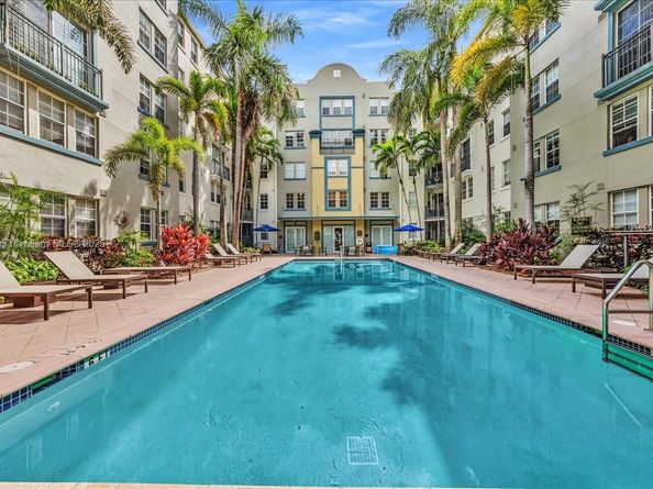 533 NE 3rd Ave 304, Fort Lauderdale FL 33301